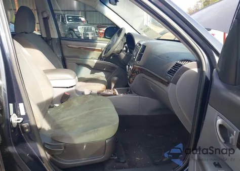 2011 Hyundai Santa Fe Gls from USA, damaged, VIN 5XYZGDAB6BG012452